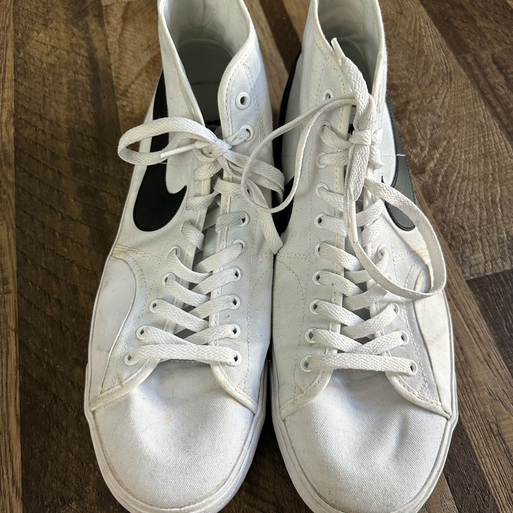 Nike White Textured Sneakers